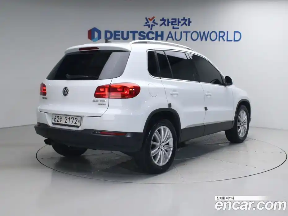 Volkswagen Tiguan 2014 2.0 автомат (гидро), фото 2