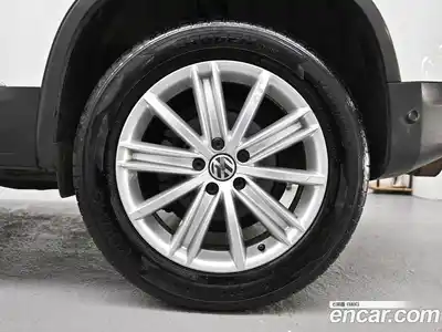 Volkswagen Tiguan 2014 2.0 автомат (гидро), миниатюра 5