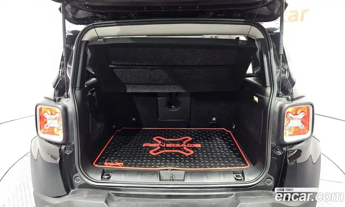 Jeep Renegade 2017 2.0 автомат (гидро), фото 17