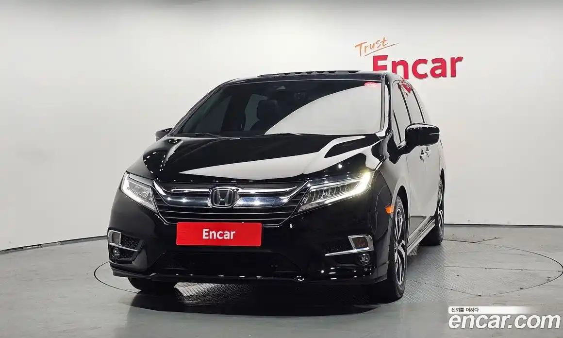 Honda Odyssey 2018 3.5 автомат (гидро), фото 3