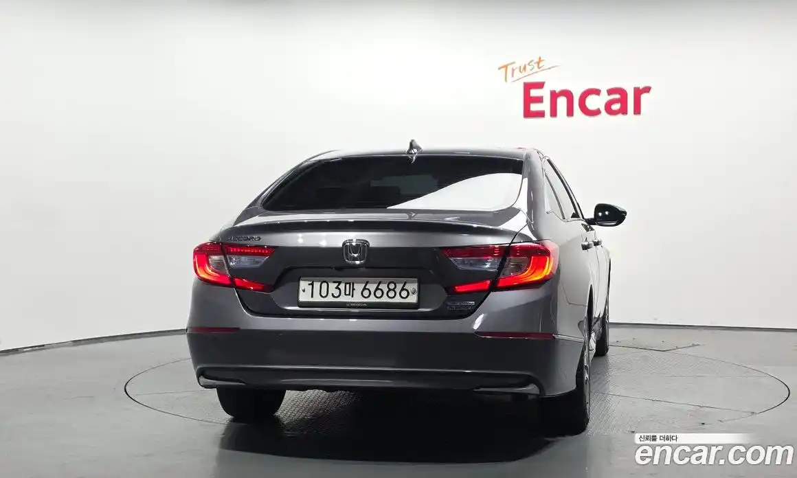 Honda Accord 2019 2.0 автомат (гидро), фото 4