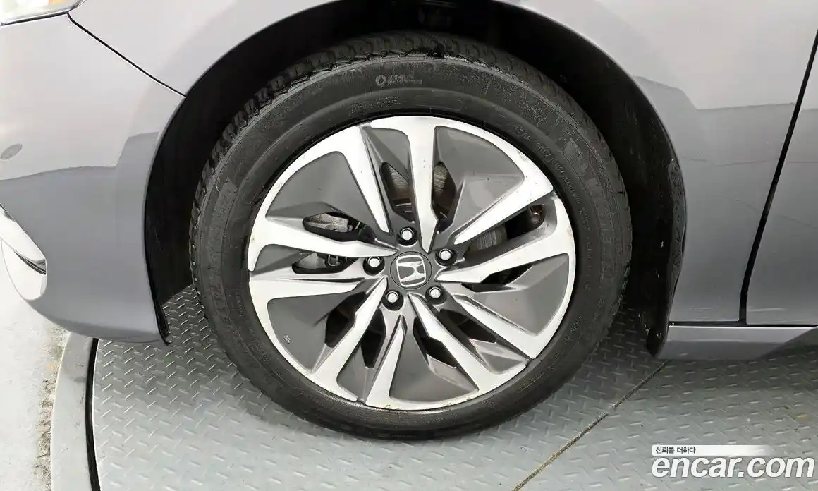 Honda Accord 2019 2.0 автомат (гидро), фото 5