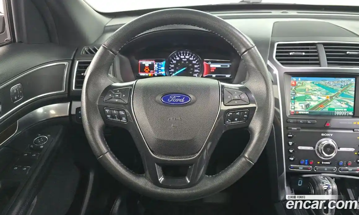 Ford Explorer 2019 2.3 автомат (гидро), фото 14