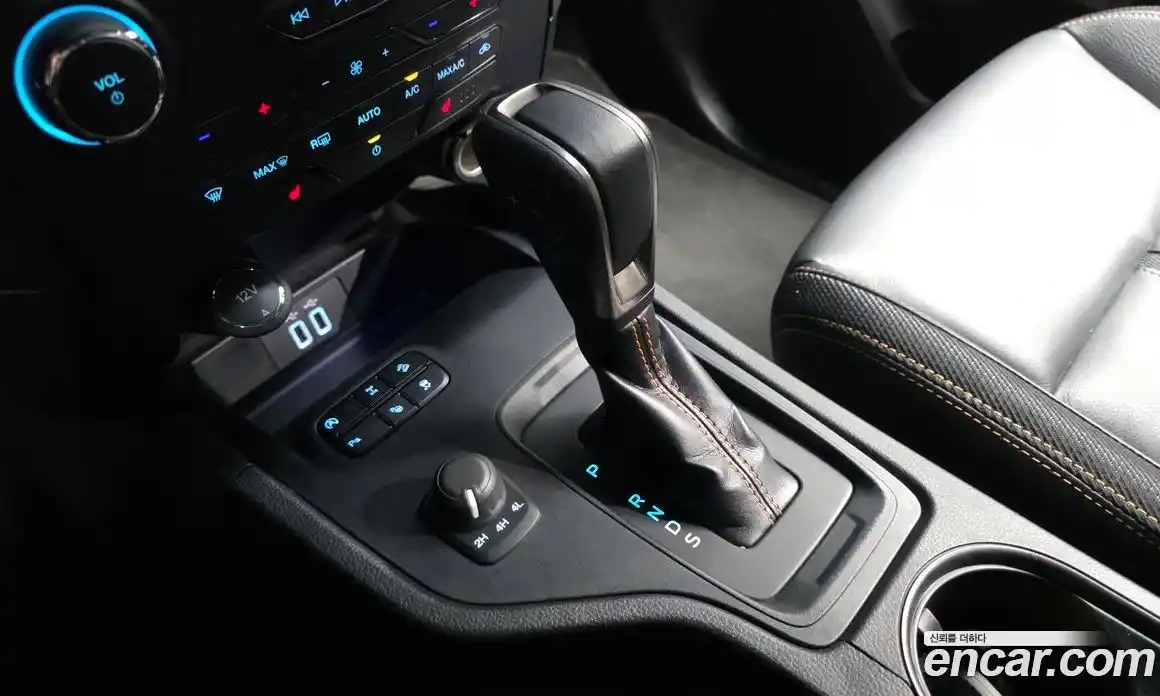 Ford Ranger 2022 2.0 автомат (гидро), фото 9