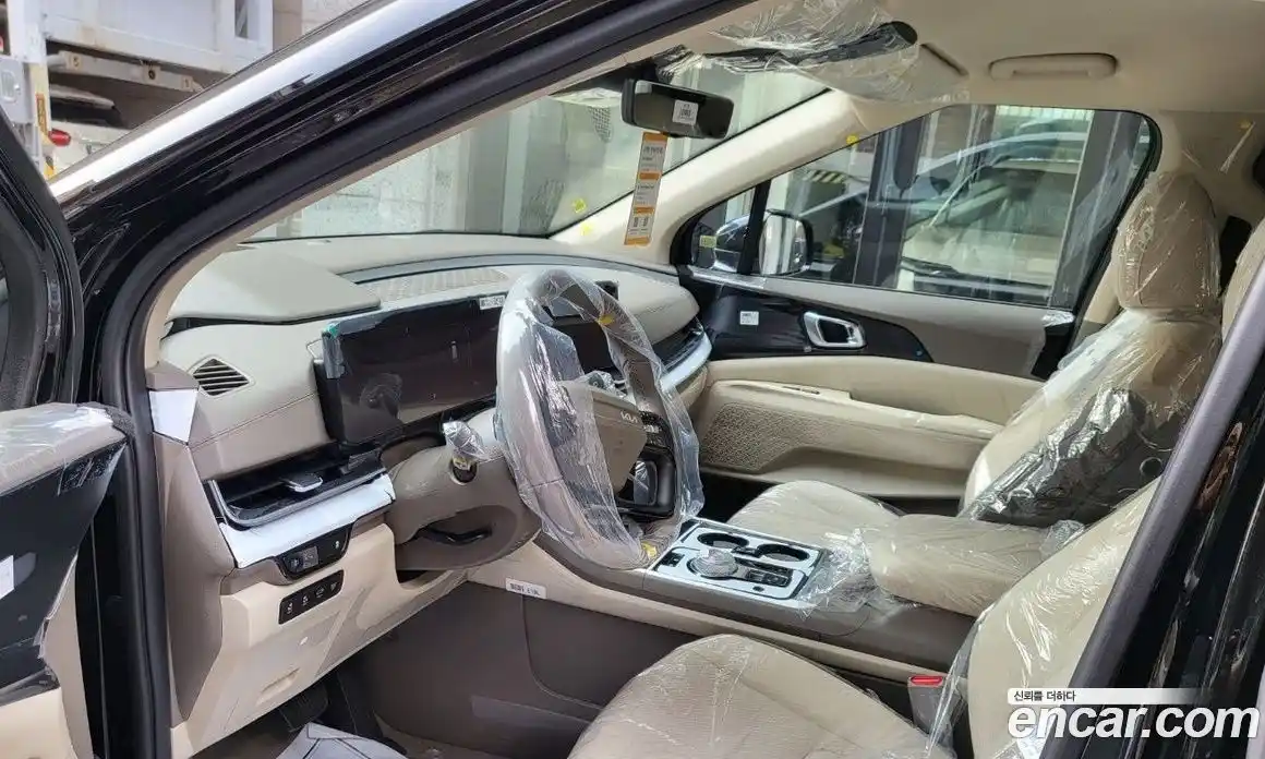 Kia Carnival 2025 1.6 автомат (гидро), фото 7