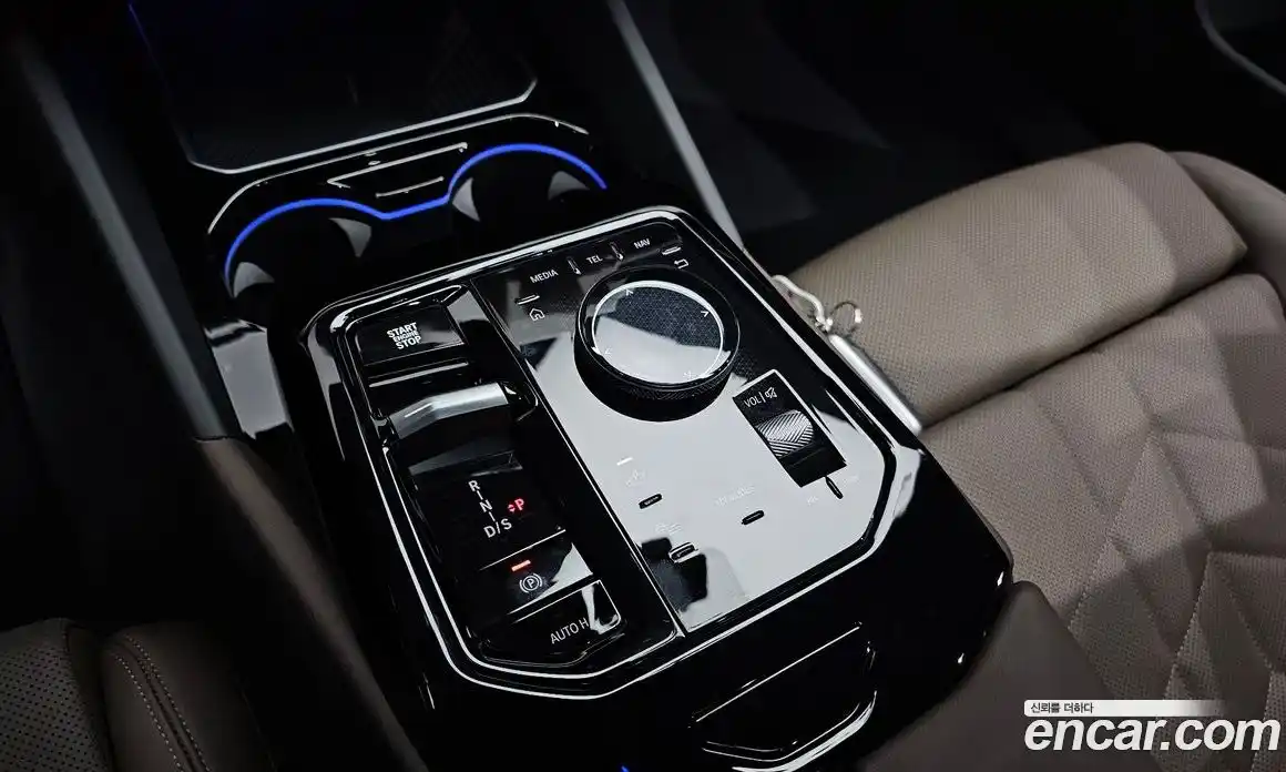 BMW 5 серия 2025 2.0 автомат (гидро), фото 9