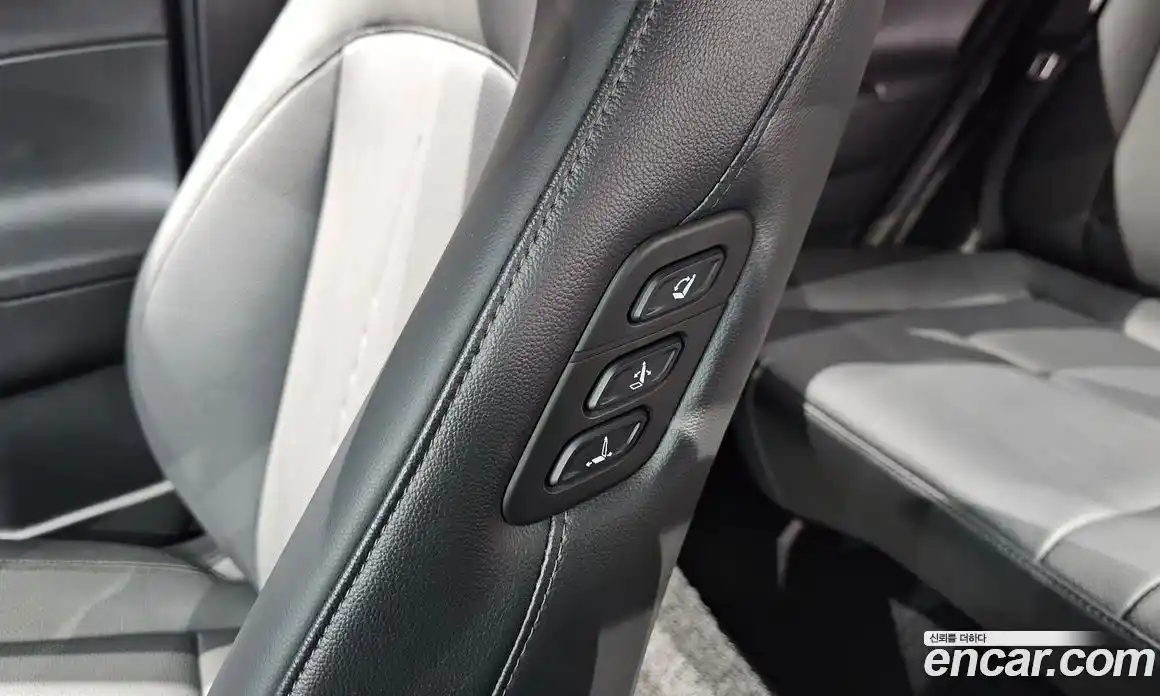 Hyundai Kona 2024 1.6 автомат (гидро), фото 30
