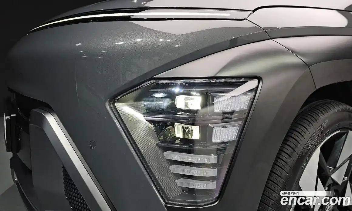 Hyundai Kona 2024 1.6 автомат (гидро), фото 8