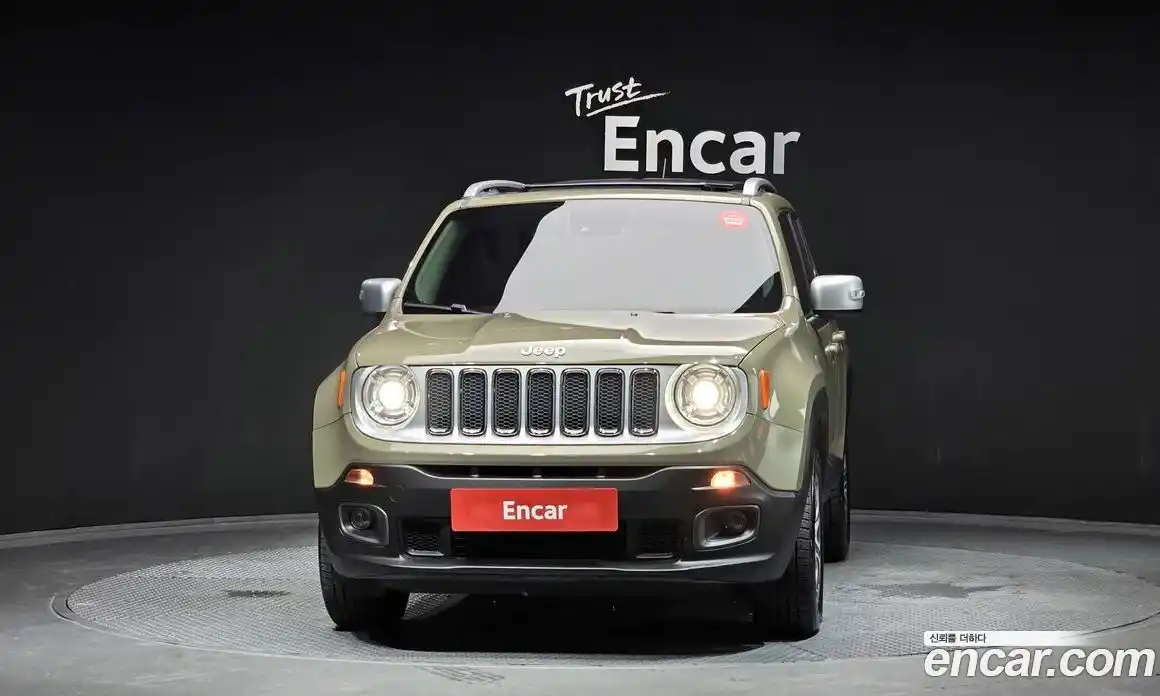 Jeep Renegade 2015 2.0 автомат (гидро), фото 2