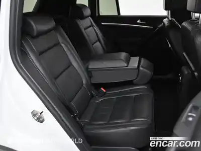 Volkswagen Tiguan 2015 2.0 автомат (гидро), миниатюра 12