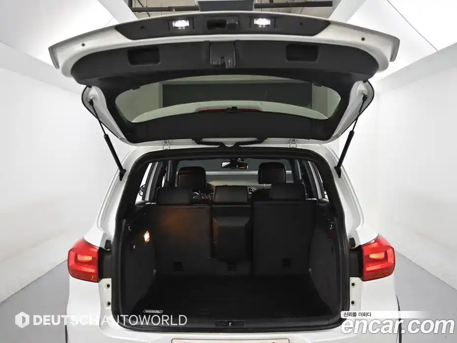 Volkswagen Tiguan 2015 2.0 автомат (гидро), фото 20