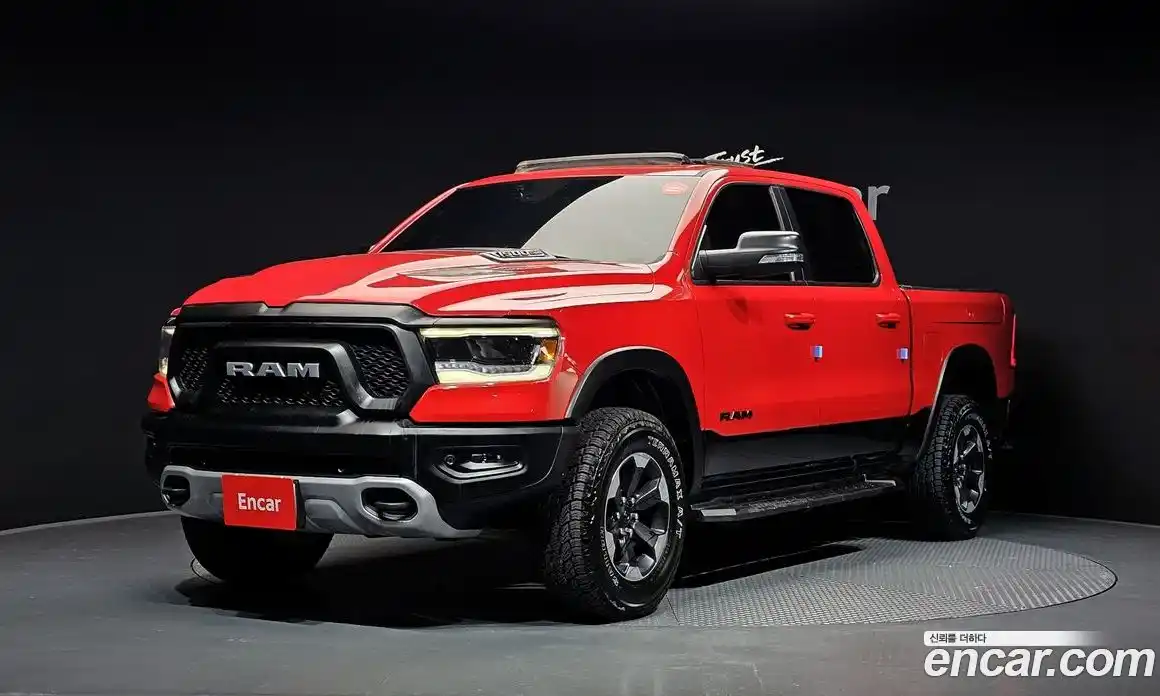 Dodge Ram Pick Up 2019 5.7 автомат (гидро), фото 1 Dodge Ram Pick Up 2019 5.7 автомат (гидро), фото 1