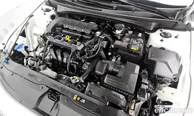Hyundai Avante 2024 1.6 автомат (гидро), миниатюра 6