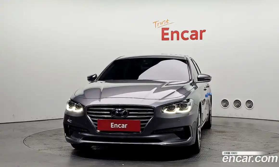 Hyundai Grandeur 2018 2.4 автомат (гидро), фото 3