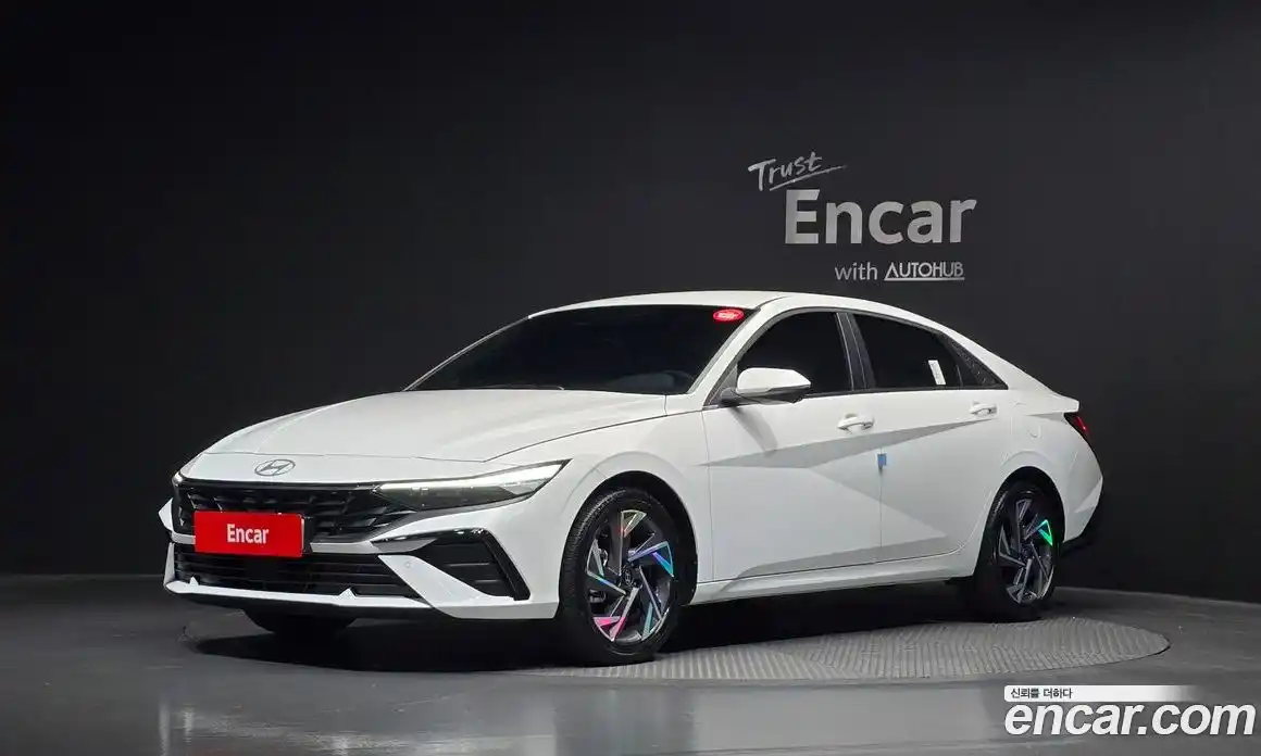 Hyundai Avante 2026 1.6 автомат (гидро), фото 1