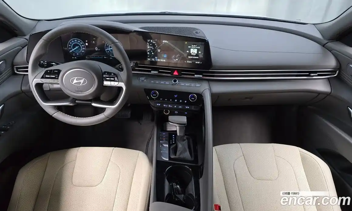 Hyundai Avante 2026 1.6 автомат (гидро), фото 10