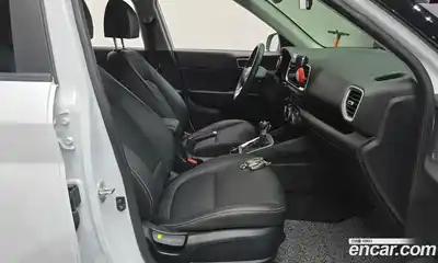 Hyundai Venue 2022 1.6 автомат (гидро), миниатюра 11