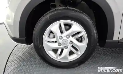 Hyundai Venue 2025 1.6 автомат (гидро), миниатюра 5
