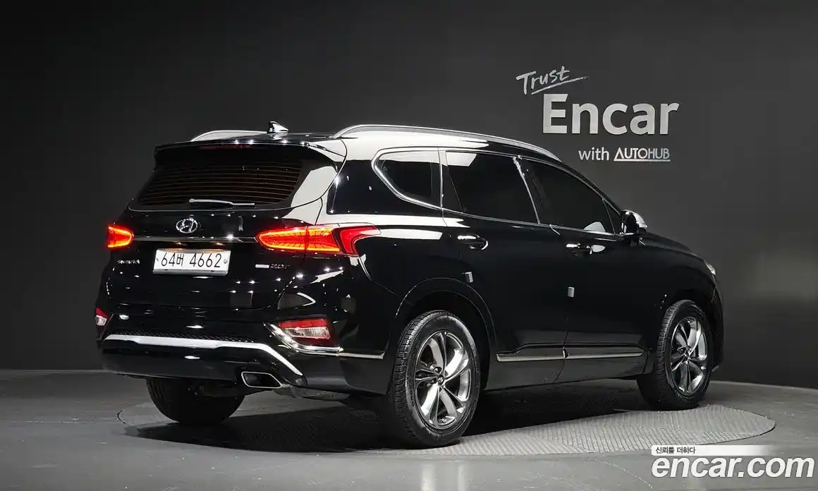 Hyundai Santa Fe 2019 2.0 автомат (гидро), фото 2