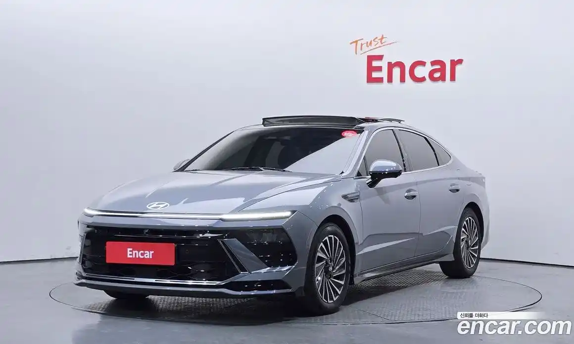 Hyundai Sonata 2024 2.0 автомат (гидро), фото 1