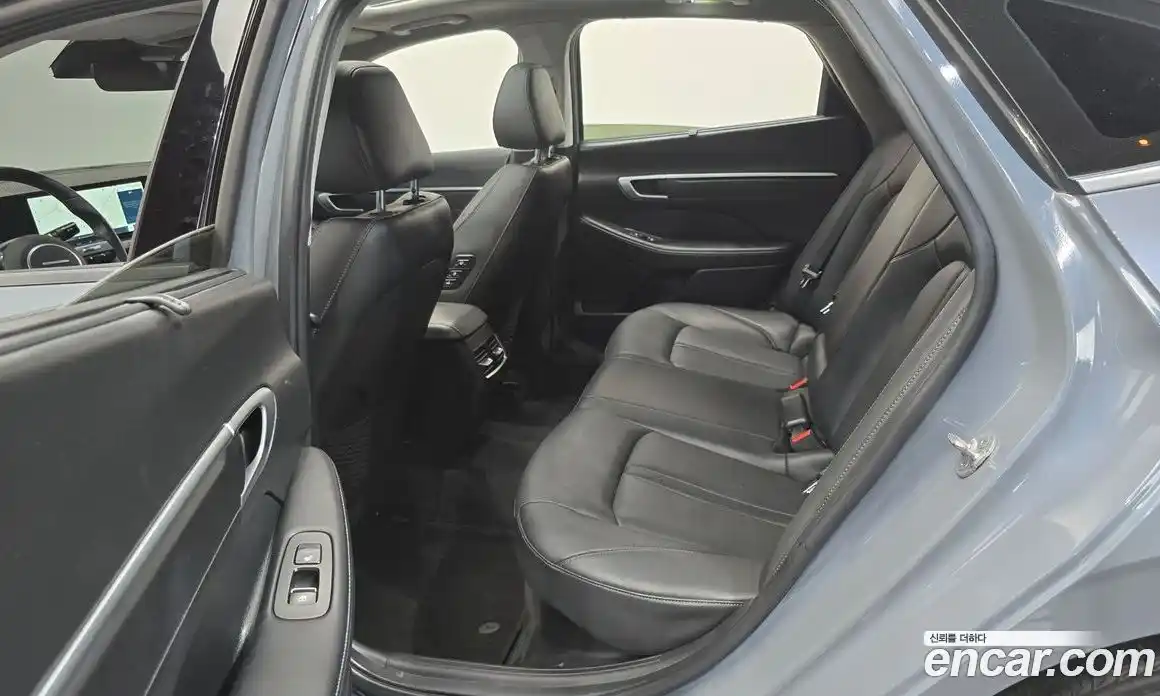 Hyundai Sonata 2024 2.0 автомат (гидро), фото 11