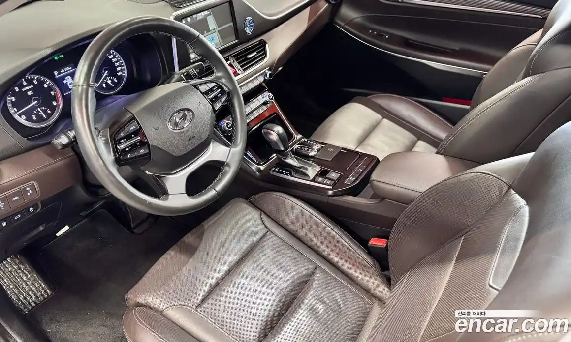 Hyundai Grandeur 2018 2.4 автомат (гидро), фото 7