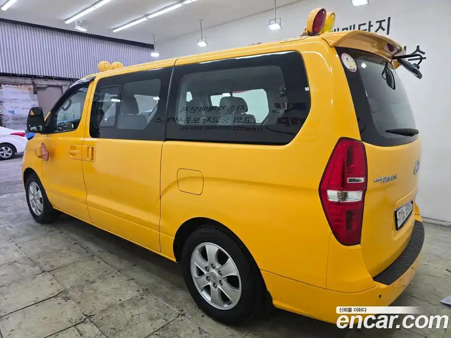 Hyundai Starex 2020 2.4 автомат (гидро), фото 6