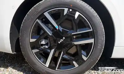 Kia K8 2026 2.5 автомат (гидро), миниатюра 7