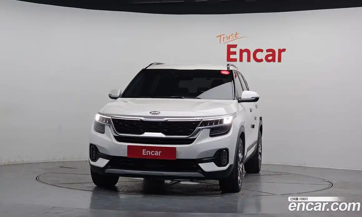 Kia Seltos 2021 1.6 автомат (гидро), фото 3