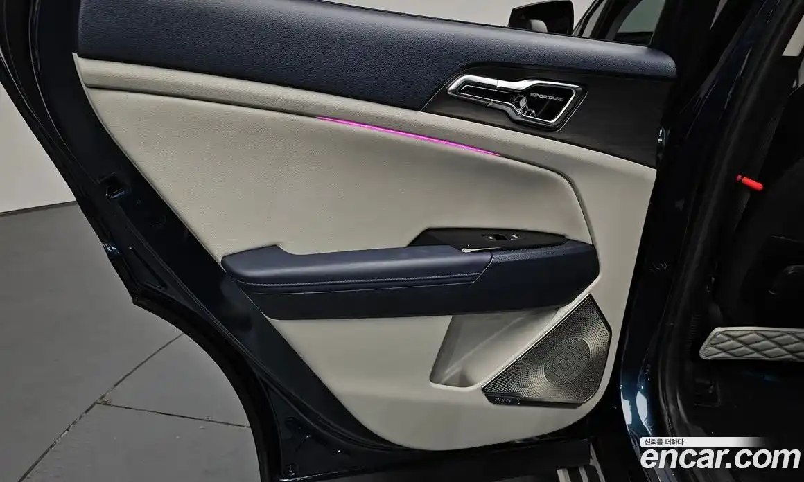 Kia Sportage 2021 1.6 автомат (гидро), фото 14
