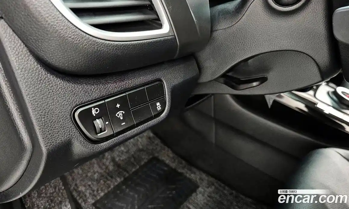 Kia Seltos 2025 1.6 автомат (гидро), фото 14 Kia Seltos 2025 1.6 автомат (гидро), фото 14