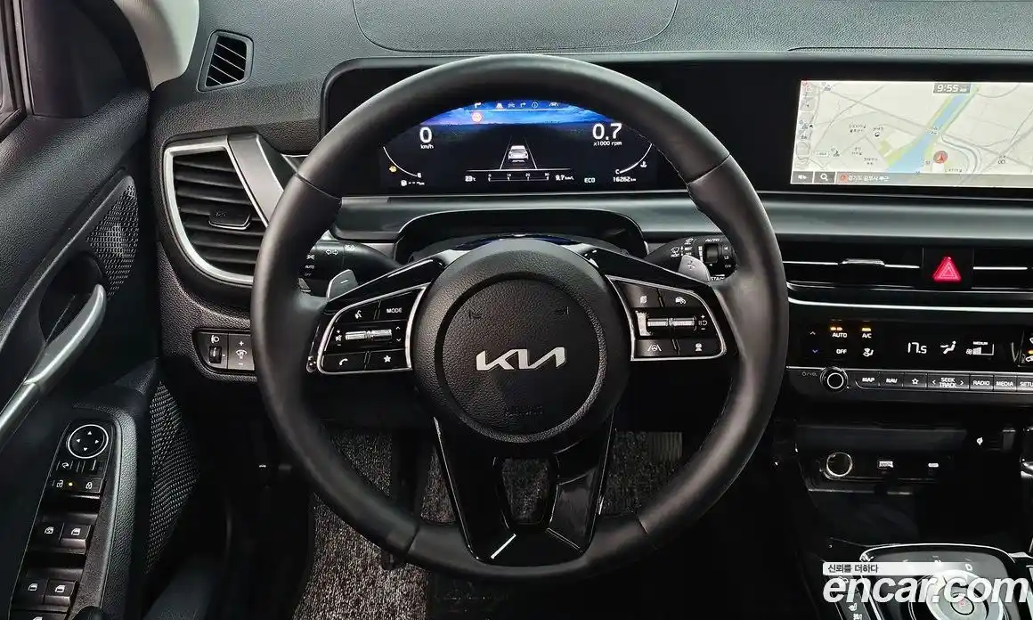 Kia Seltos 2025 1.6 автомат (гидро), фото 15 Kia Seltos 2025 1.6 автомат (гидро), фото 15