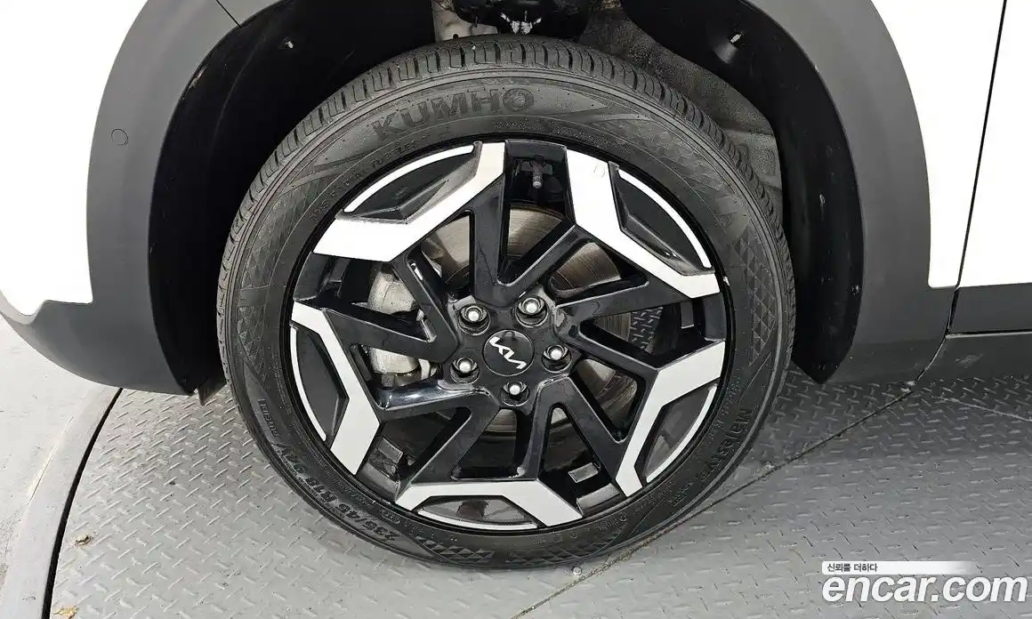 Kia Seltos 2025 1.6 автомат (гидро), фото 5 Kia Seltos 2025 1.6 автомат (гидро), фото 5