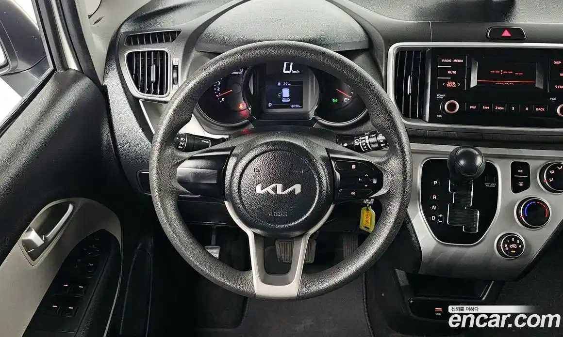 Kia Ray 2022 1.0 автомат (гидро), фото 12