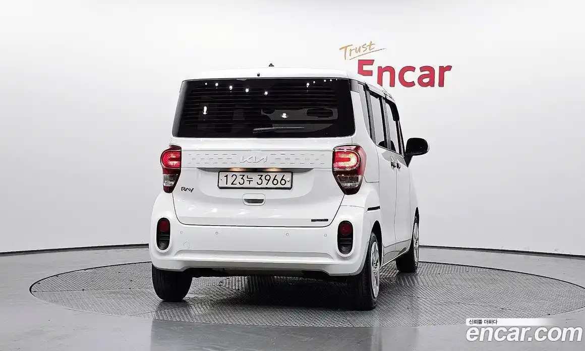 Kia Ray 2022 1.0 автомат (гидро), фото 4