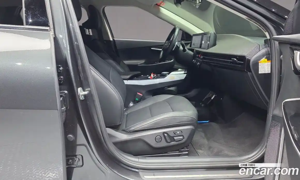 Kia EV6 2023 0.1 автомат (гидро), фото 11