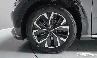 Kia EV6 2023 0.1 автомат (гидро), миниатюра 5