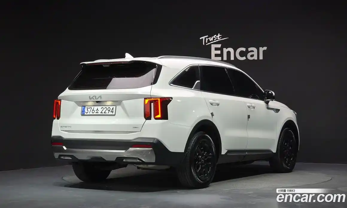 Kia Sorento 2023 1.6 автомат (гидро), фото 2