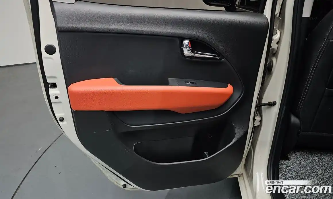 Kia Ray 2021 1.0 автомат (гидро), фото 15