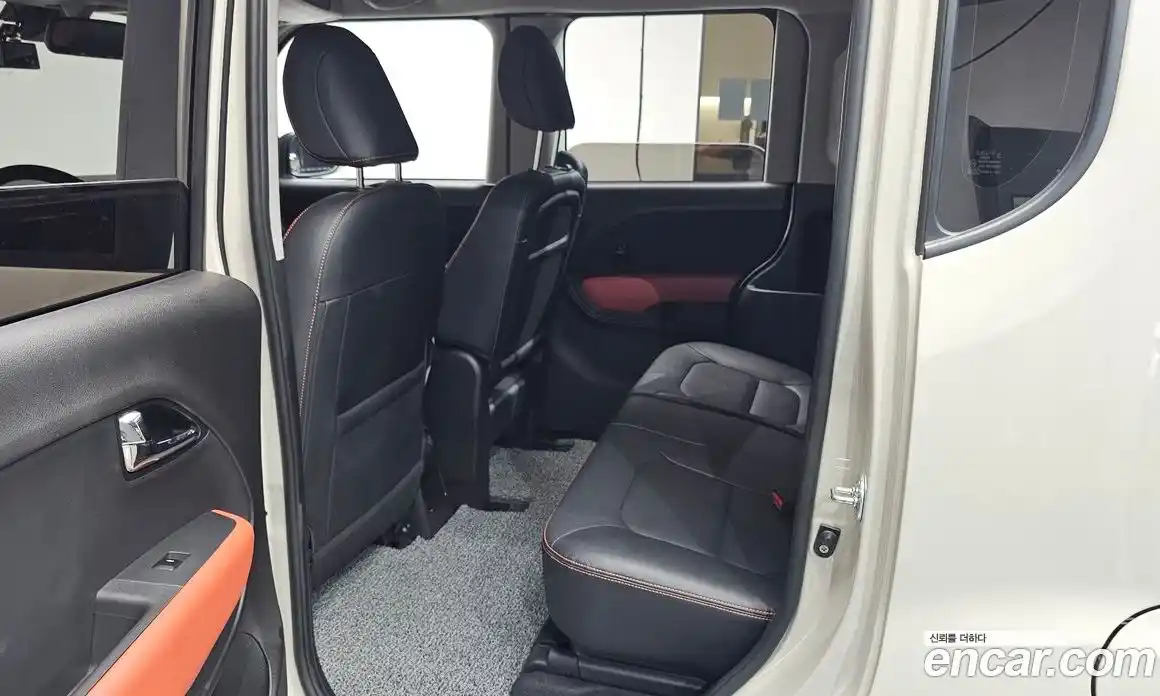 Kia Ray 2021 1.0 автомат (гидро), фото 16