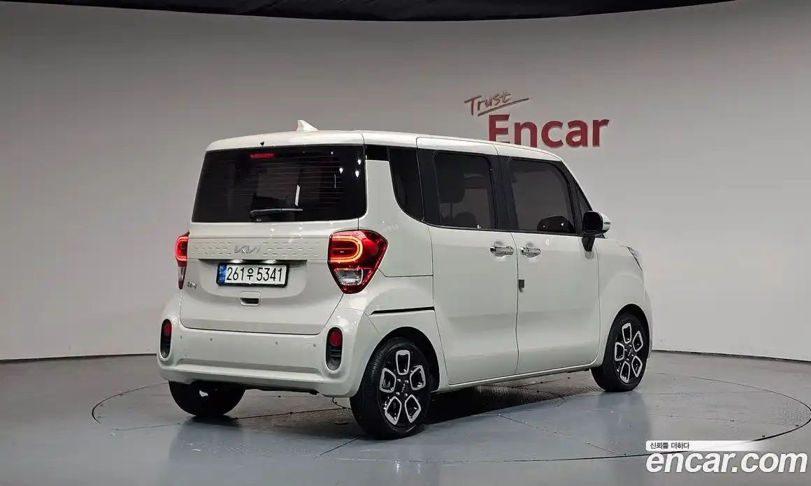 Kia Ray 2021 1.0 автомат (гидро), фото 2