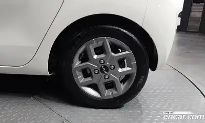 Kia Ray 2023 1.0 автомат (гидро), миниатюра 7