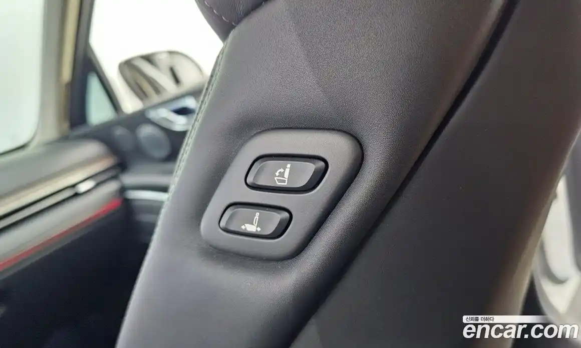 Genesis GV80 2024 2.5 автомат (гидро), фото 30