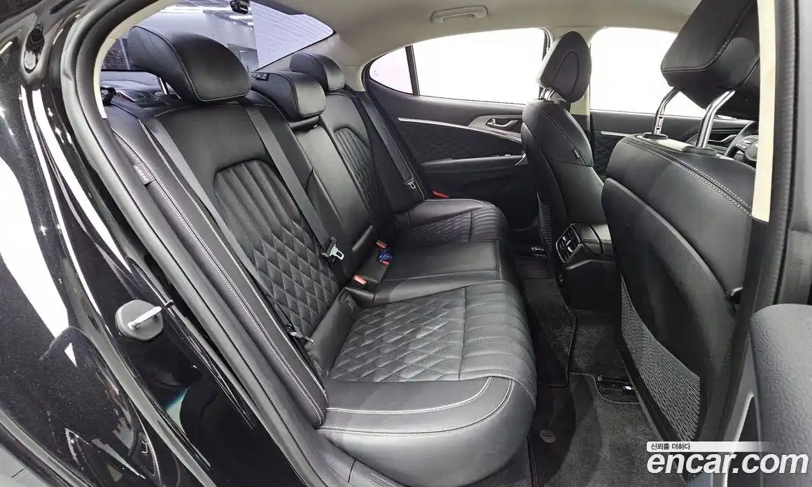 Genesis G70 2021 2.0 автомат (гидро), фото 17