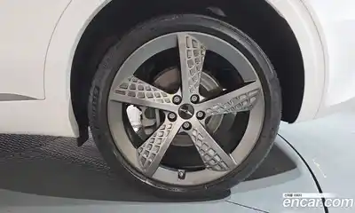 Genesis GV70 2021 2.5 автомат (гидро), миниатюра 6