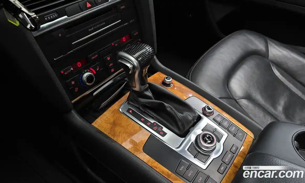 Audi Q7 2010 3.0 автомат (гидро), фото 9