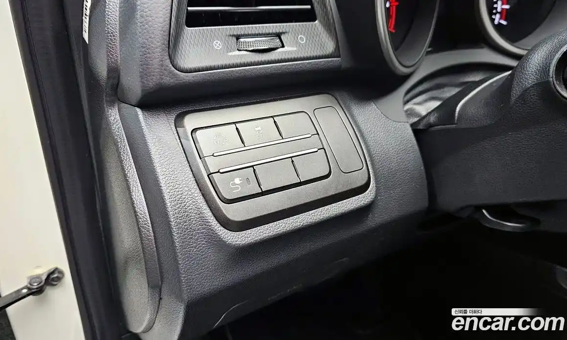 SsangYong TIBOLI 2017 1.6 автомат (гидро), фото 16