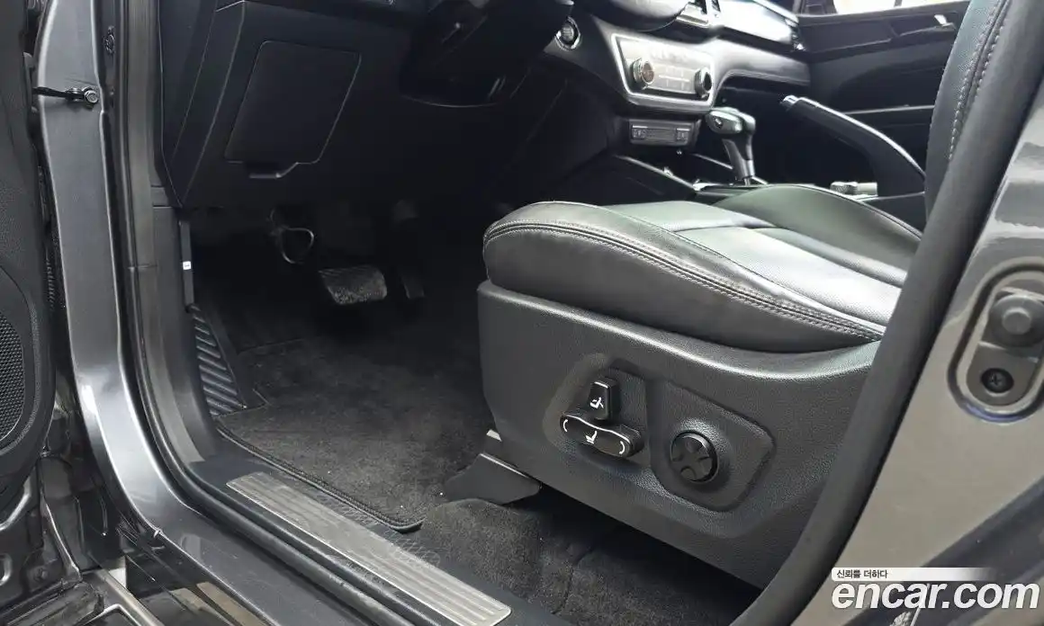 SsangYong Rexton 2020 2.2 автомат (гидро), фото 19