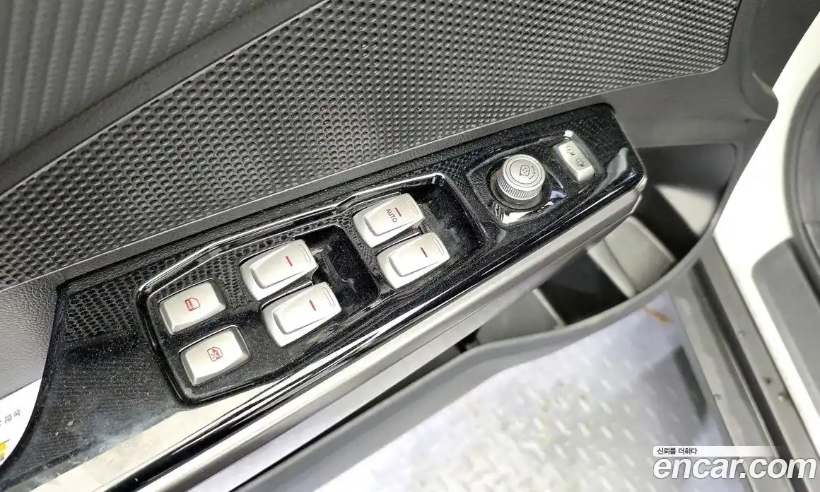 SsangYong TIBOLI 2019 1.6 автомат (гидро), фото 13