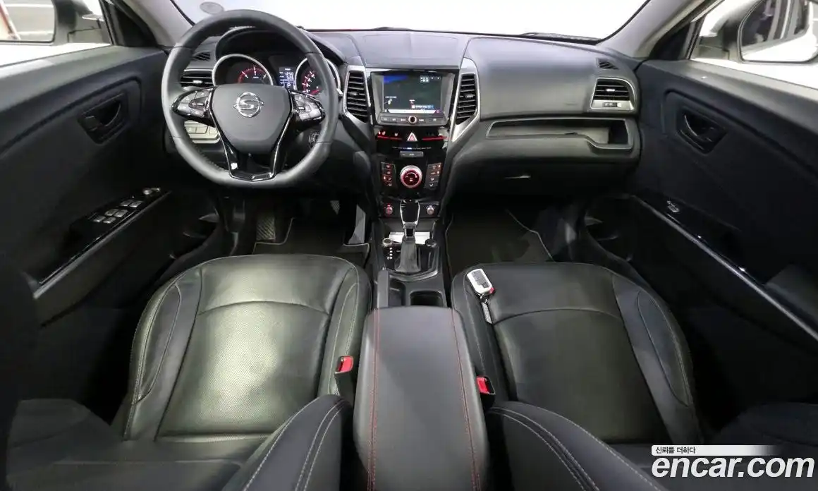 SsangYong TIBOLI 2019 1.6 автомат (гидро), фото 7